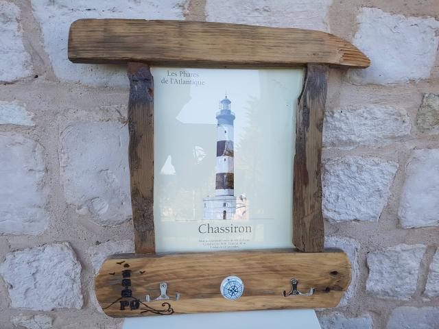 cadre accroche clés en bois flotté d'Oléron gravure Chassiron
